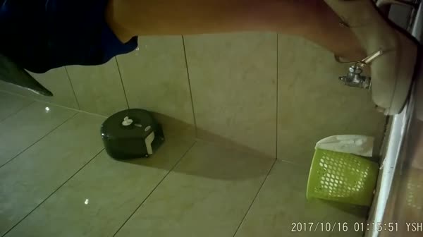 厕所偷拍-云上会所酒吧合集18